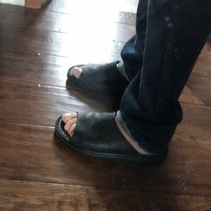 Almost New Leather Hand Made in Italy SOUND